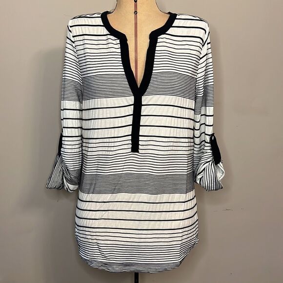 NWT Sanctuary Black and White Stripe Tunic Blouse - Size Medium - Picture 1 of 11